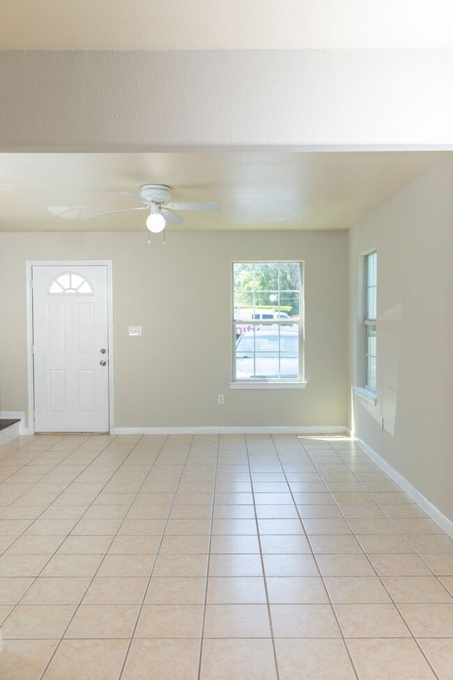 Photo - Duplex For Lease Apartment