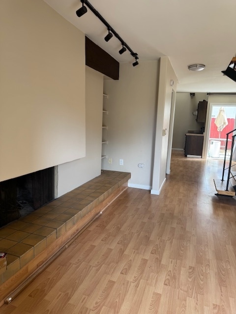 Building Photo - 1527 Royal Way