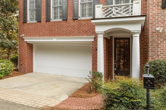 Building Photo - 2313 Ivy English Ct