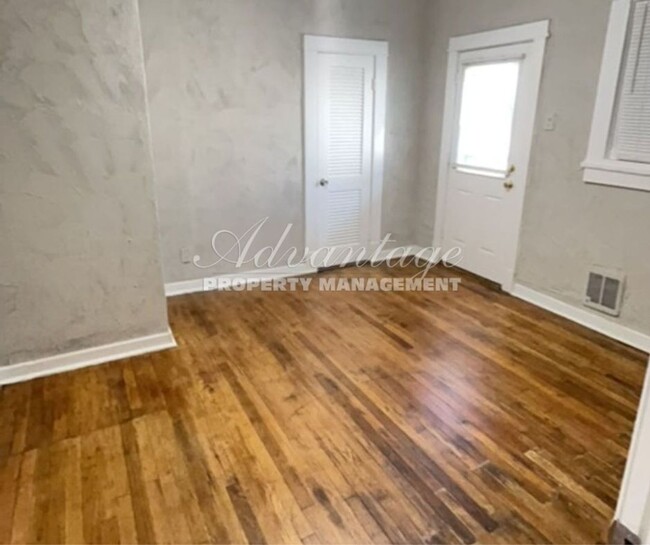 Building Photo - Newly Renovated 3 bedroom 2 bath Home -  U...