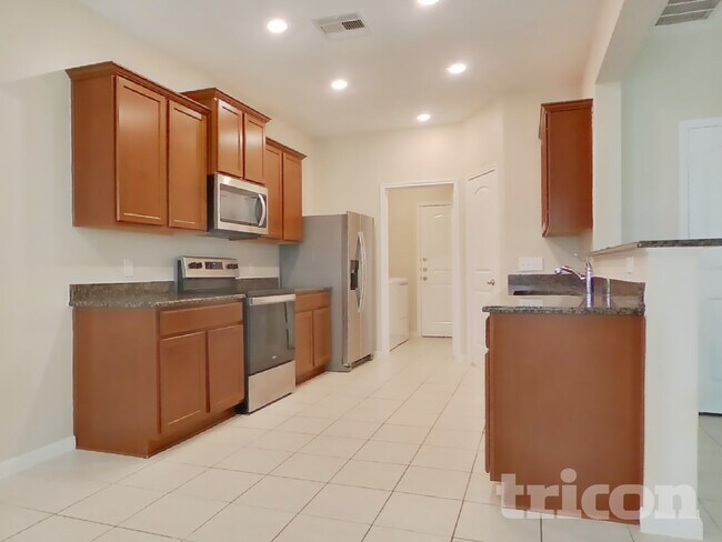 Foto del edificio - 536 Red Dusk Paint Dr