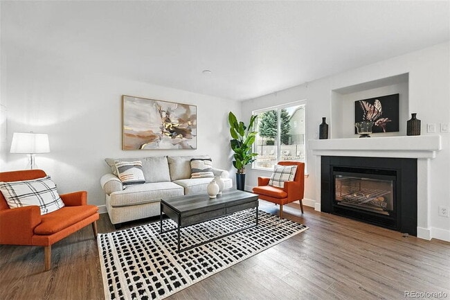 Building Photo - 1203 S Zeno Way