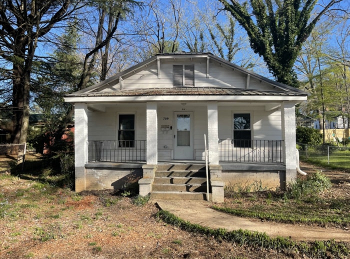 709 E Front St, Statesville, NC 28677 House Rental in Statesville, NC