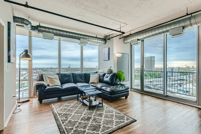 Foto del edificio - 700 W Van Buren St