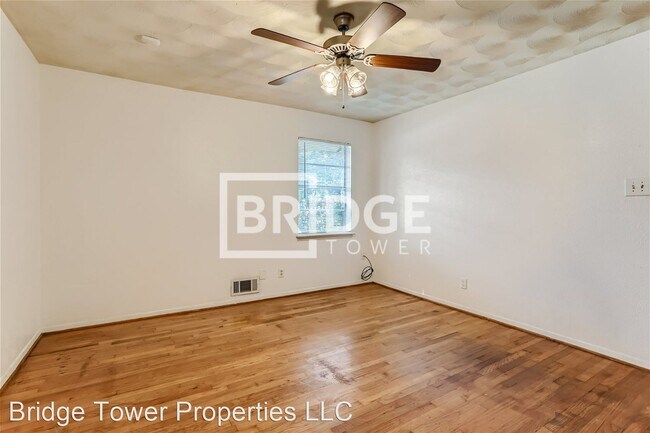 Foto del edificio - 3 br, 2 bath House - 303 Mizell Street