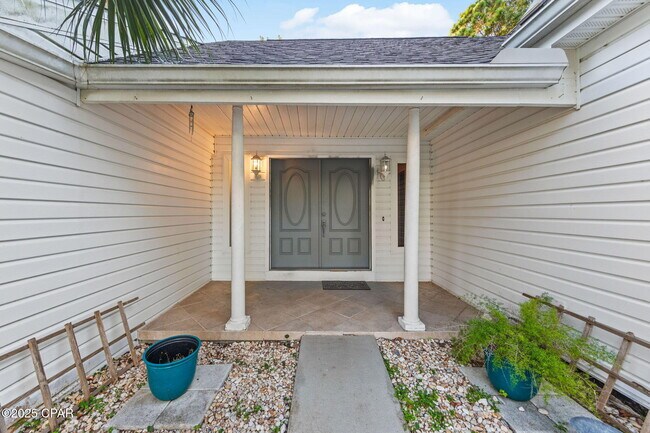 Building Photo - 301 Fairway Blvd