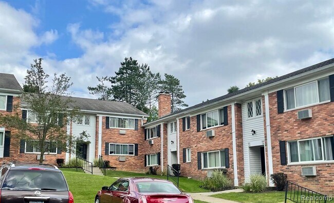 Foto del edificio - 525 Fairbrook St