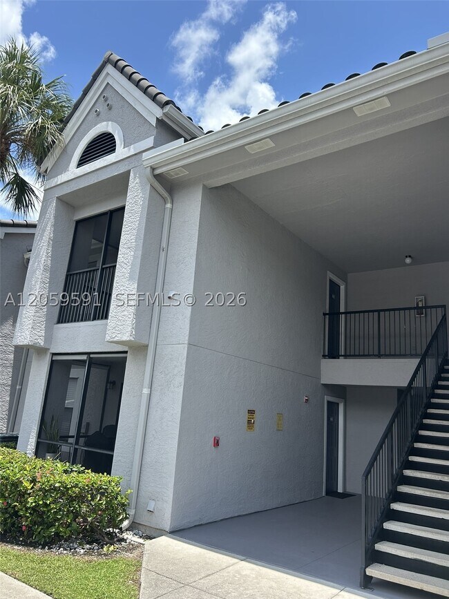 Building Photo - 15051 SW 103rd Ln