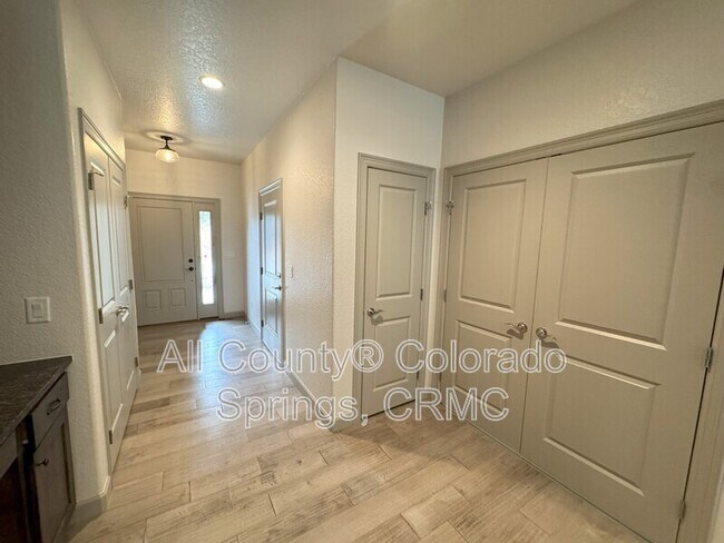 Foto del edificio - 542 Brecken Ct