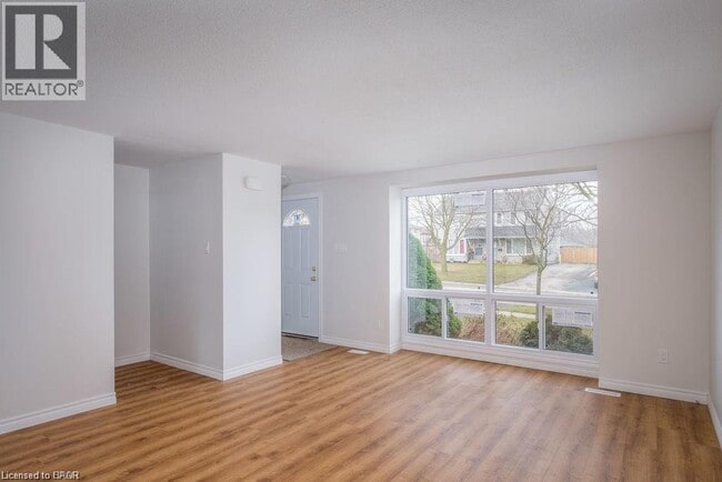 Building Photo - 55 Crehan Crescent