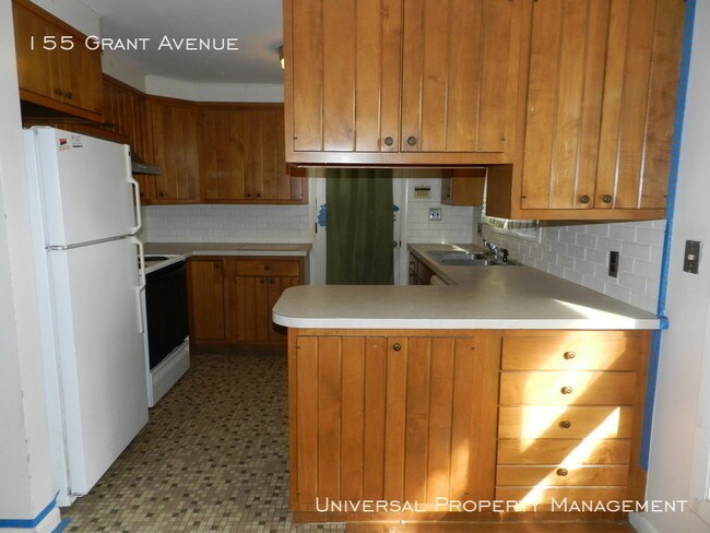 Foto del edificio - Charming three bedroom ranch in Portsmouth