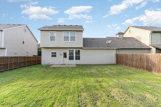 Building Photo - 815 Carlton Rd