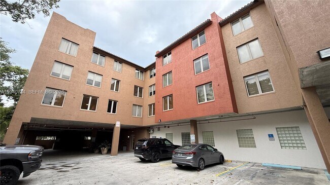 Building Photo - 2630 SW 28th St