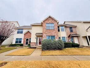 Building Photo - 5708 Giddyup Ln
