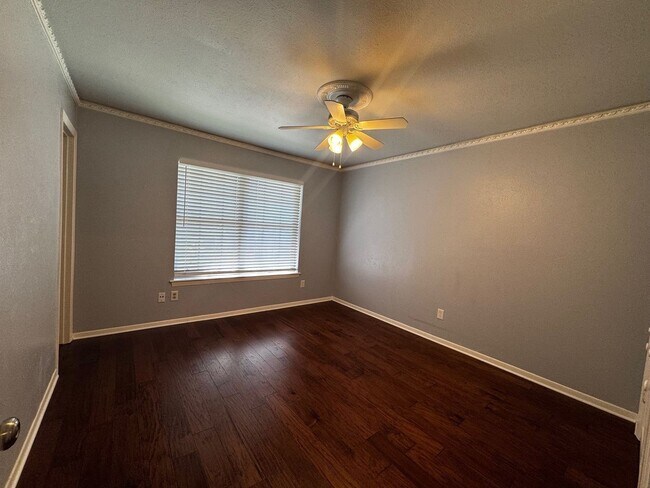 Foto del edificio - Cozy 2 bedroom 2 bath corner unit