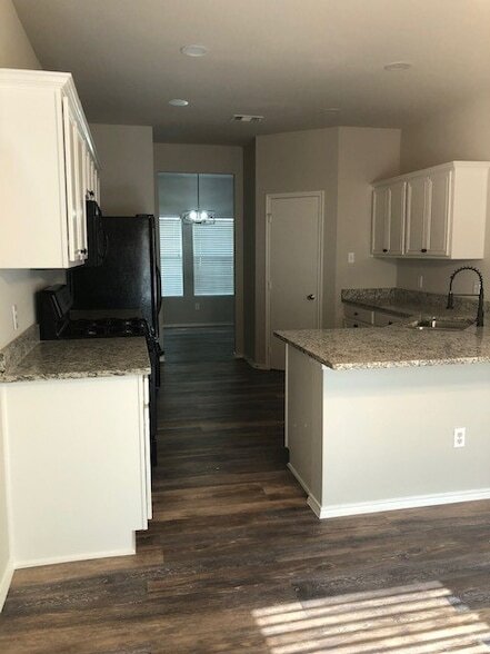 Foto del edificio - 625 Chalk Knoll Rd