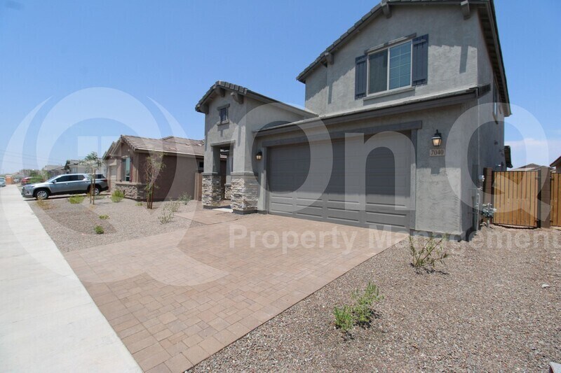 Foto principal - 7040 W Winston Dr