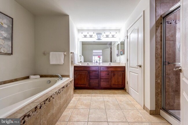 Building Photo - 2604 Rockledge Ct