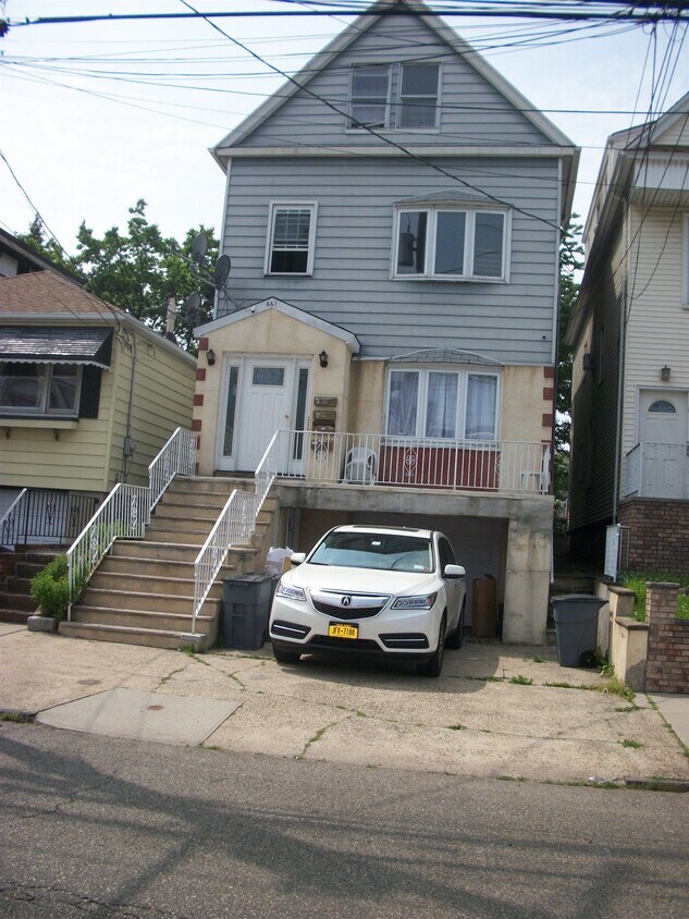 661 Ave E Unit 3, Bayonne, NJ 07002 Condo for Rent in Bayonne, NJ