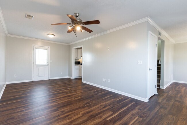 Foto del edificio - Spacious 3 Bedroom Home – Move-In Ready!