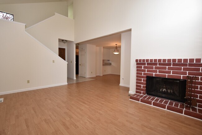 Foto del edificio - Bright Cambrian 3 Bedroom 2.5 Bath Home w/Office