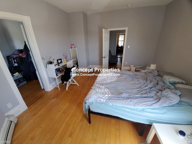 Building Photo - 2 br, 1 bath  - 15 Boardman St # 3BD