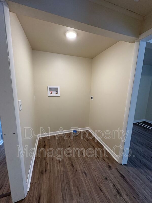 Building Photo - 2535 Route 390