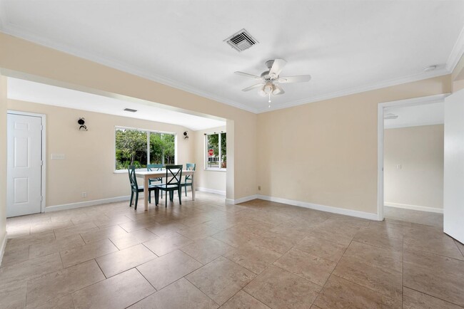 Foto del edificio - 847 SW 18th Ct