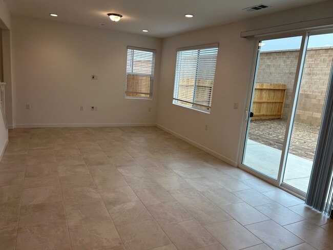 Foto del edificio - 11184 N La Brisa Dr