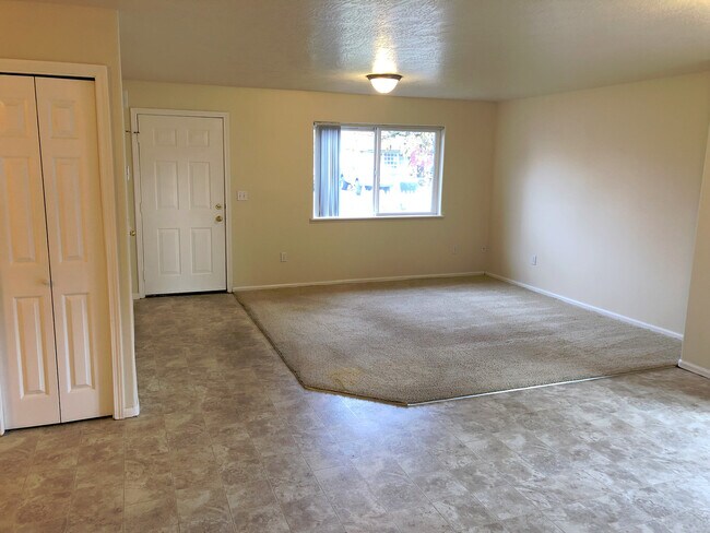 Building Photo - clpa02