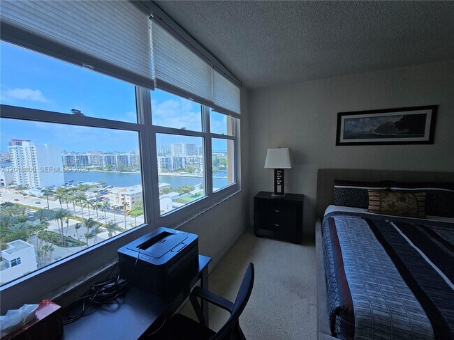 Foto del edificio - 2501 S Ocean Dr