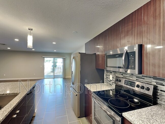 Building Photo - 2303 Bahia Vista St