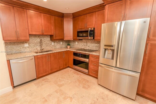 Building Photo - 151 Crandon Blvd