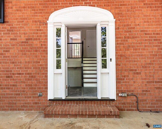 Foto del edificio - 337 Carrsbrook Dr