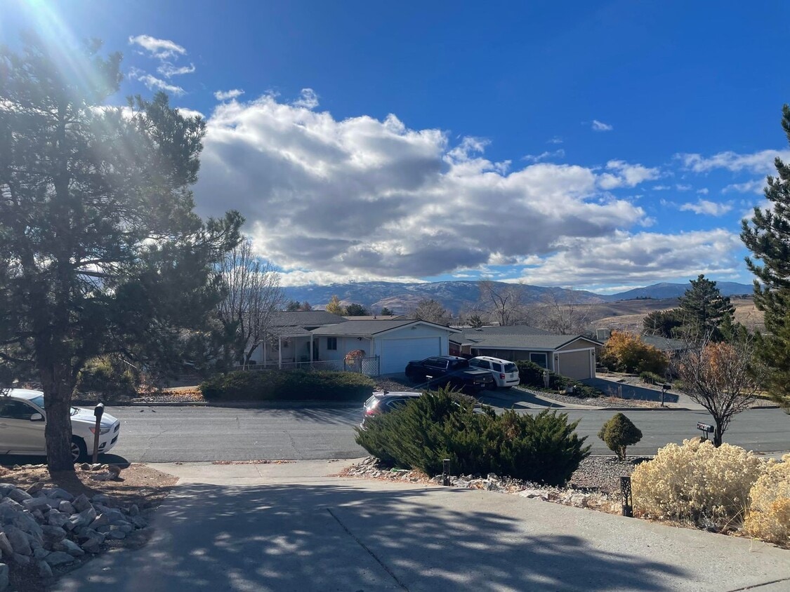 COMING SOON Juniper Hills Community in S... House Rental in Sun