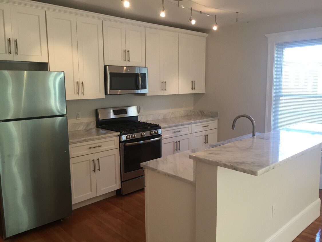 Foto principal - 282 Washington St