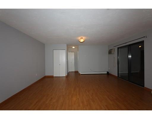 Foto del edificio - 200 Fellsview Terrace