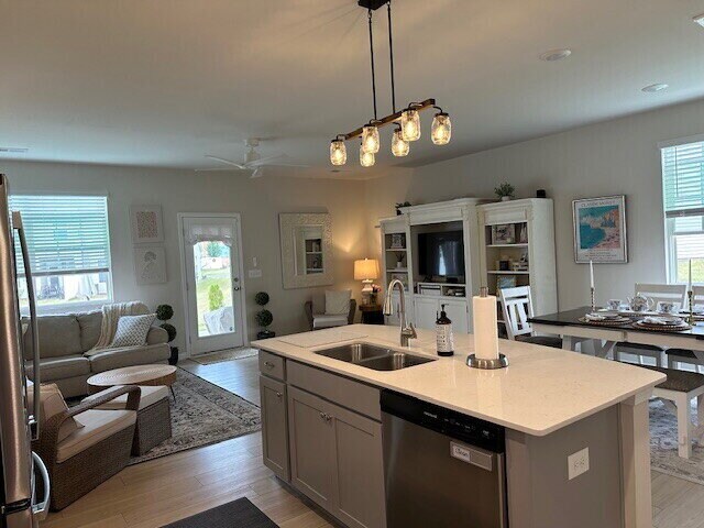 Foto del edificio - Beautiful 3 bedroom townhome with backyard space in Pendleton