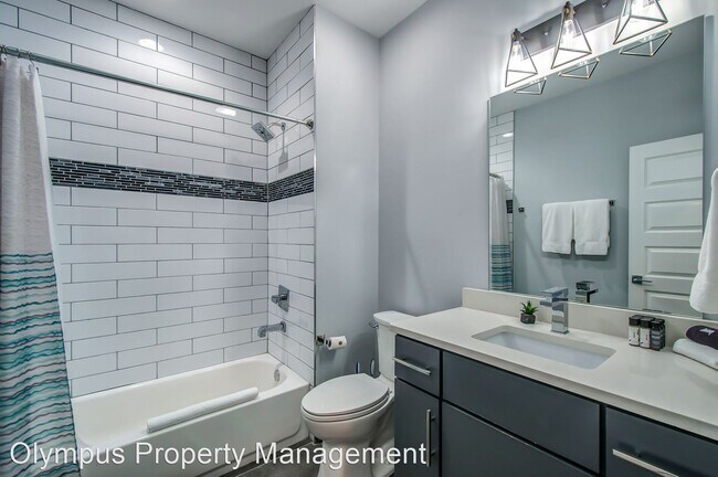 Building Photo - 5 br, 4.5 bath House - 3102 Wellington Ave A