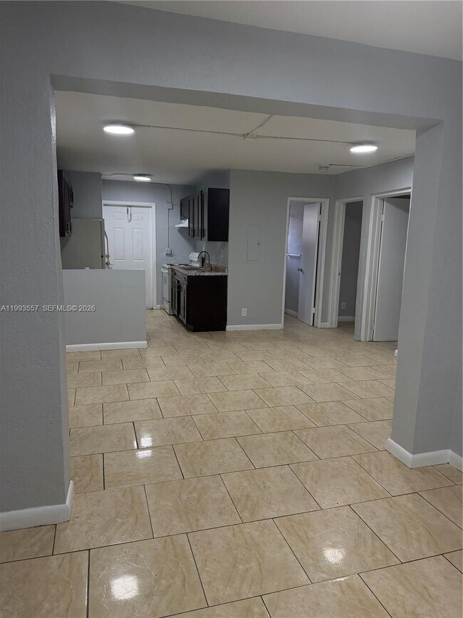Foto del edificio - 1270 NW 9th St