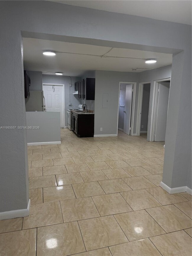 Building Photo - 1270 NW 9th St