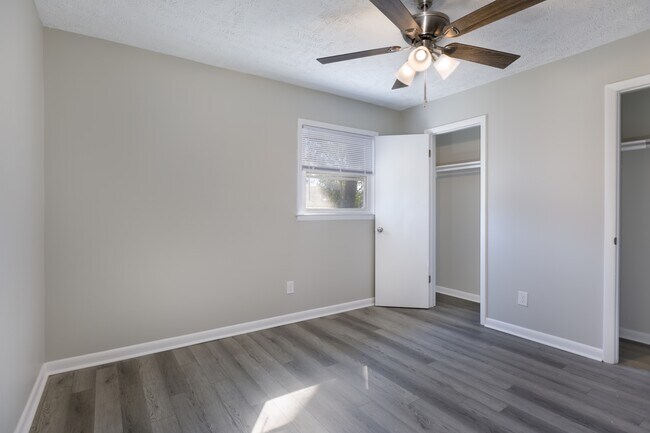 Foto del edificio - 3207 Tallywood Dr
