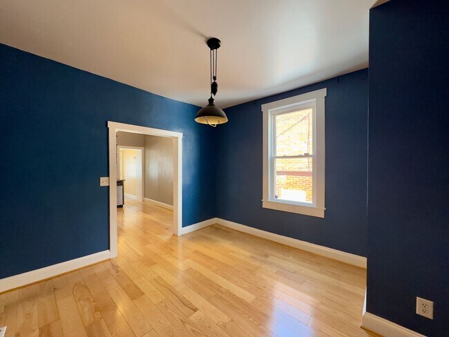 Building Photo - Charming 2 Bedroom/2 Bathroom House in Hampden neighborhood!