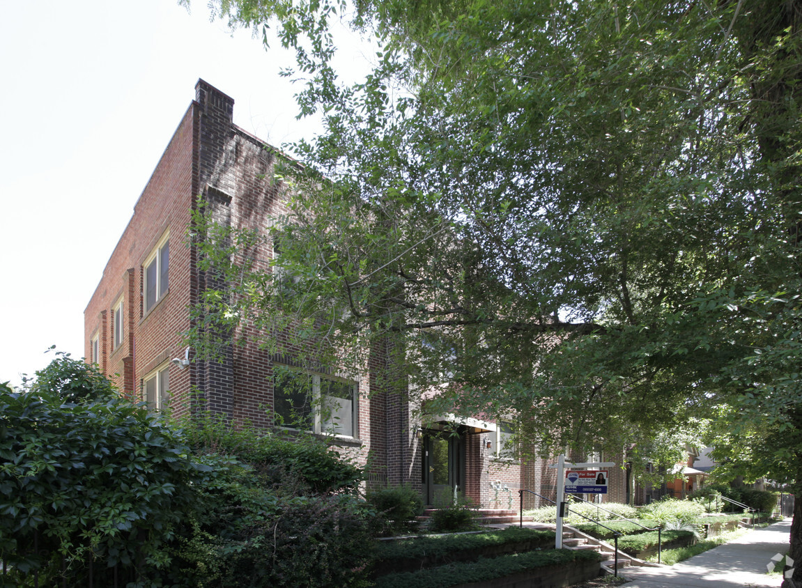 Primary Photo - Highgate Apartments