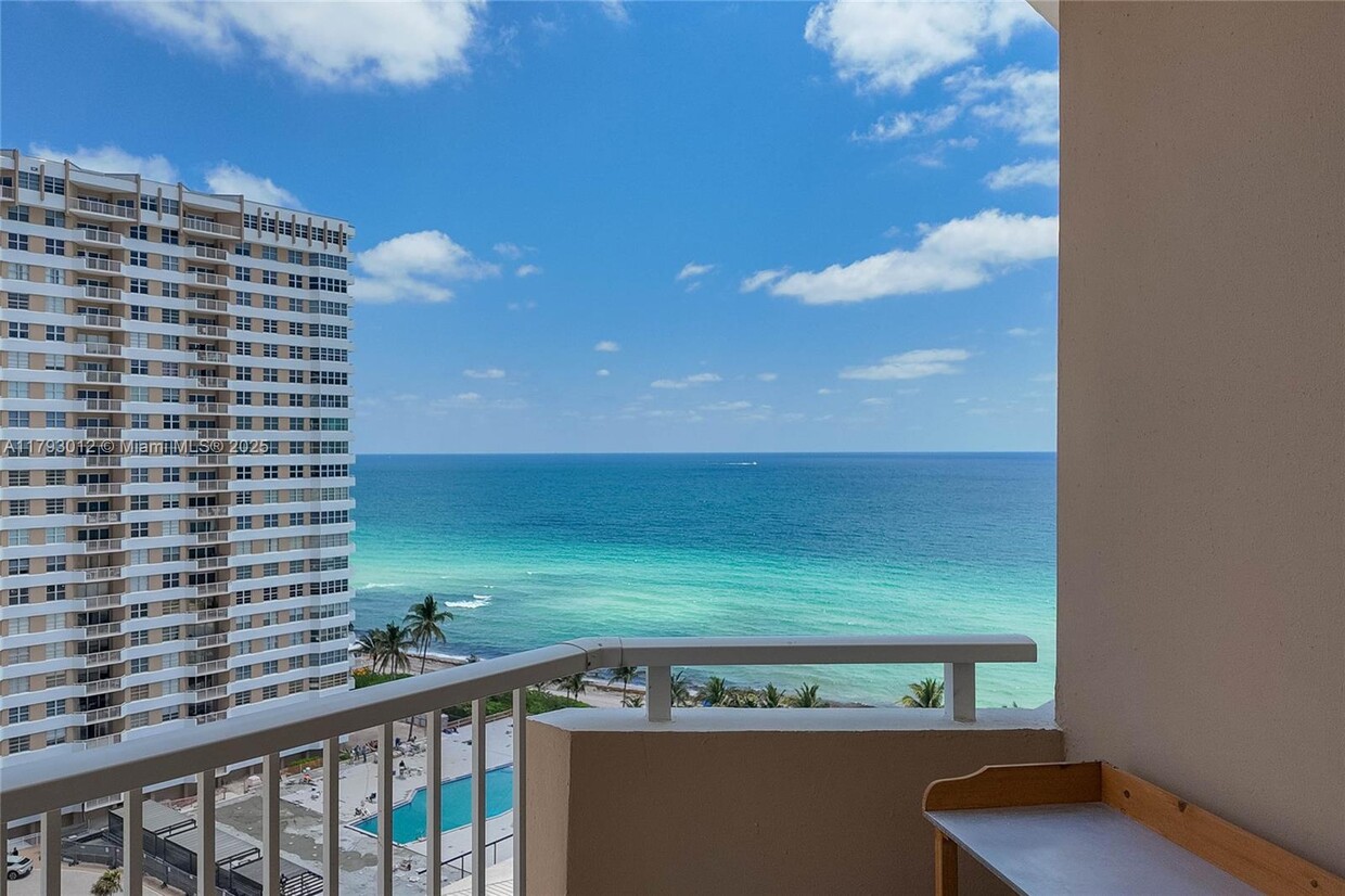 Foto principal - 1980 S Ocean Dr