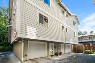 Building Photo - 9128 45th Ave SW
