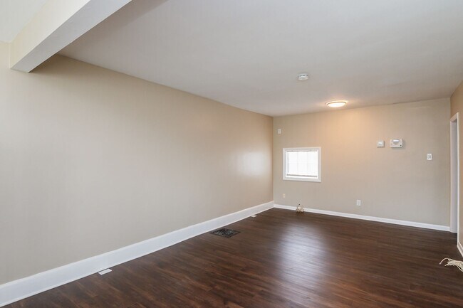 Foto del edificio - 2 Bedroom, 1 Bathroom Unit in Aberdeen, MD