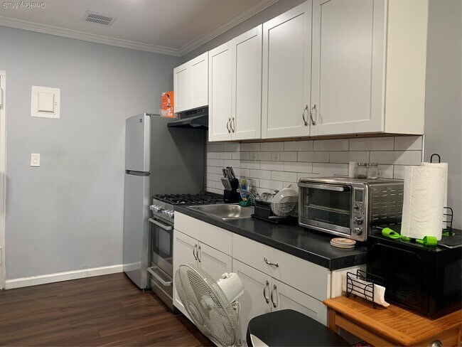 Foto del edificio - 21-29 Audrey Ave