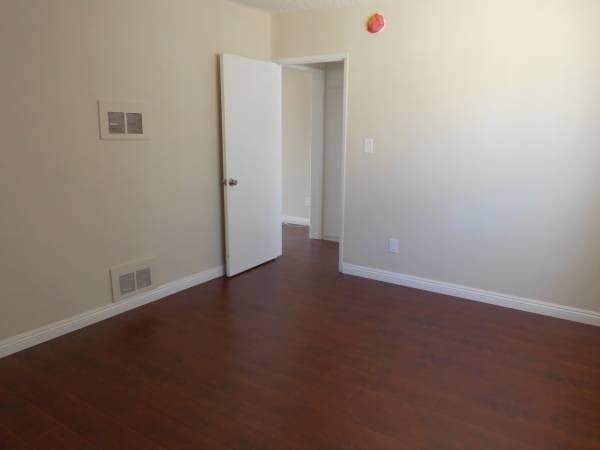 Interior Photo - 5222-5226 Lexington Ave