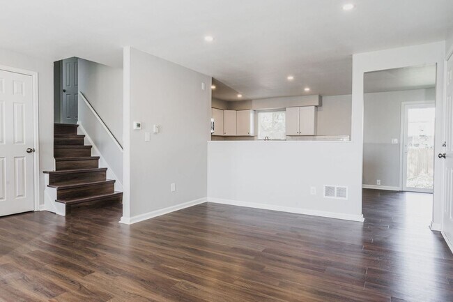 Building Photo - 5055 Swadley St